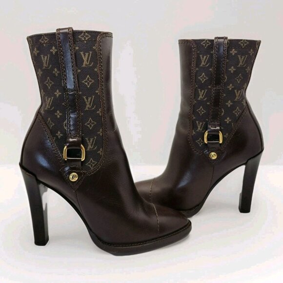 LOUIS VUITTON Brown Leather Mini Lin Jodie Monogram Ankle Boots, Size 35.5 5.5 - Picture 1 of 16